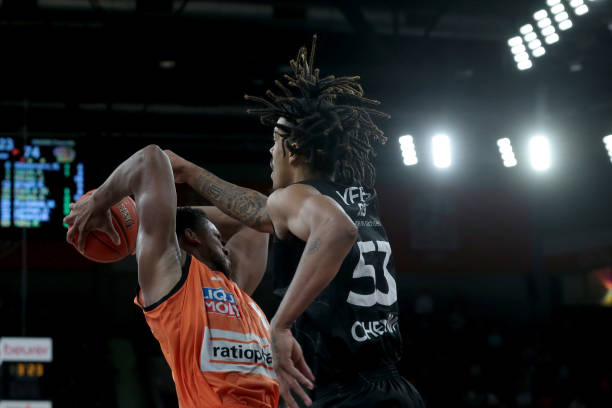 季转会的人 季转会的人